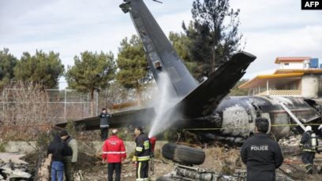 حكومة أوكرانيا تدفع 8.3 ألف دولار لعائلات ضحايا الطائرة المنكوبة الأوكرانيين