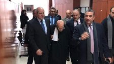 تسجيل صوتي للنقيب ملحم خلف من داخل قاعة المحكمة يواجه القاضي الذي طرد محامي مسن: &quot;ما بيضهر محامي بهالعمر من قاعة المحكمة ونحنا منقاطع كل الجلسات&quot;