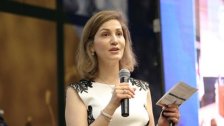 ديما جمالي:"الناس بالشارع عم تصرخ وهني بعدن عم يتحاصصو الحكومة...الناس ما لح تنسى وبأول فرصة لح تقلن الله معكن"