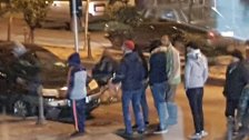 بالفيديو/ تحطيم واجهات مصرف "سيدروس" في شارع المصارف في طرابلس