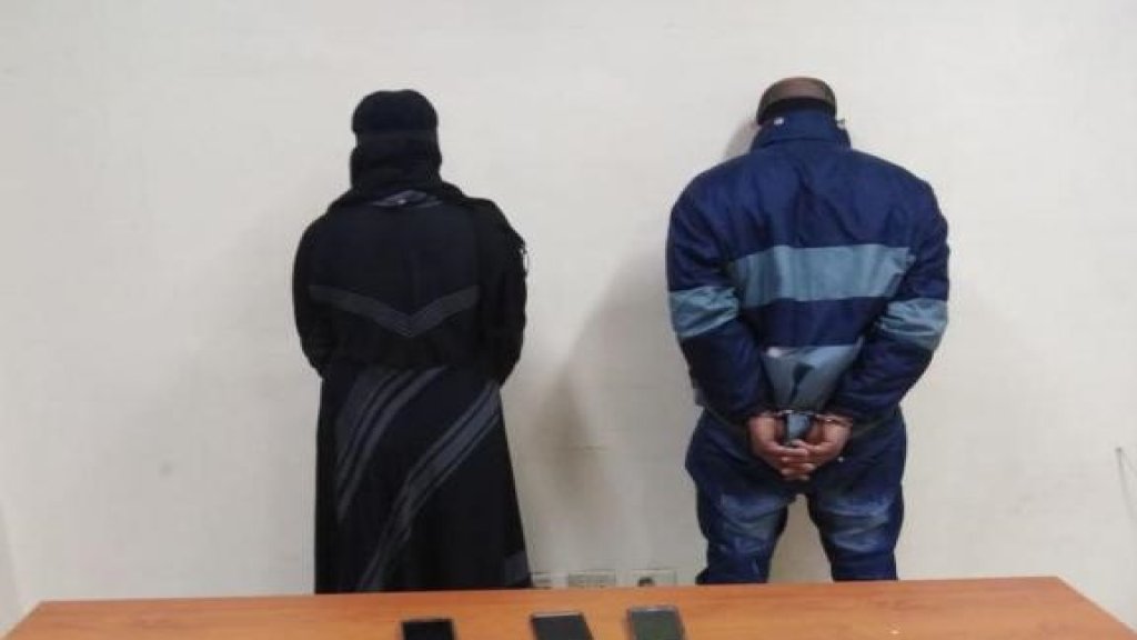 حرّضت عشيقها على قتل زوجها في الناعمة لكونه كان يضربها... قام بضرب الزوج أثناء نومه بحجرٍ على رأسه حتى فارق الحياة و"المعلومات" توقفهما