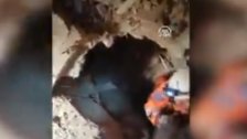 بالفيديو/ إنقاذ سيدة وطفلتها من تحت الأنقاض في تركيا بعد نحو 23 ساعة من وقوع زلزال عنيف