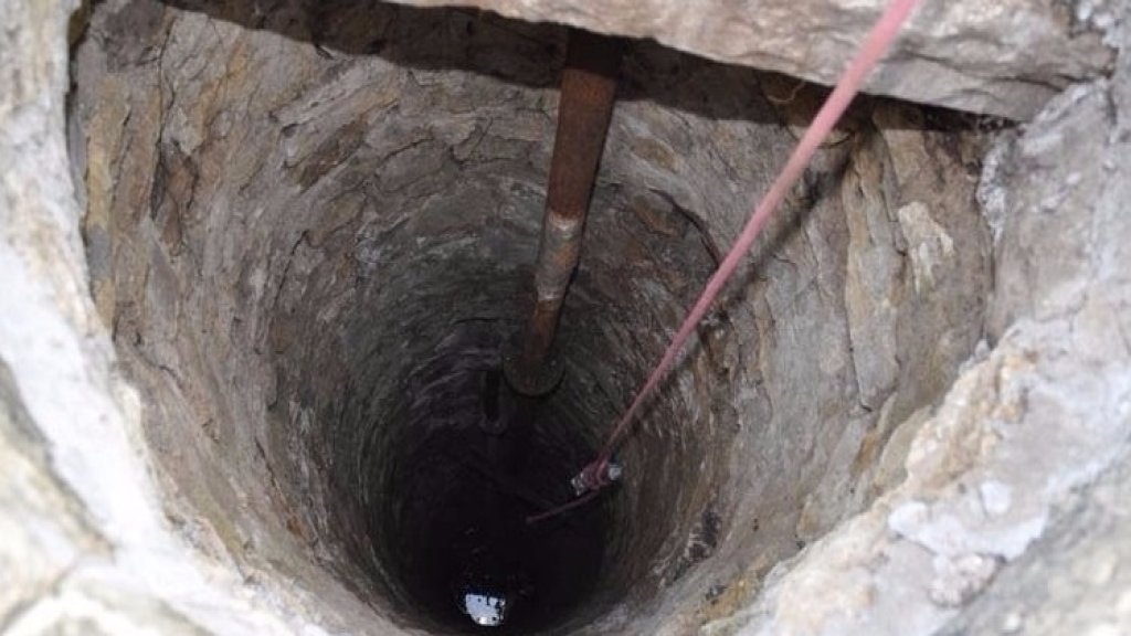 ابن الـ 11 عاماً  سقط في بئر عمقه 40 متراً في الجية....والعناية الالهية انقذته!