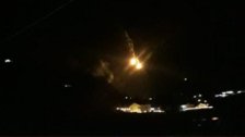 جيش الاحتلال الاسرائيلي يطلق قنابل مضيئة فوق موقع الرادار شرقي شبعا