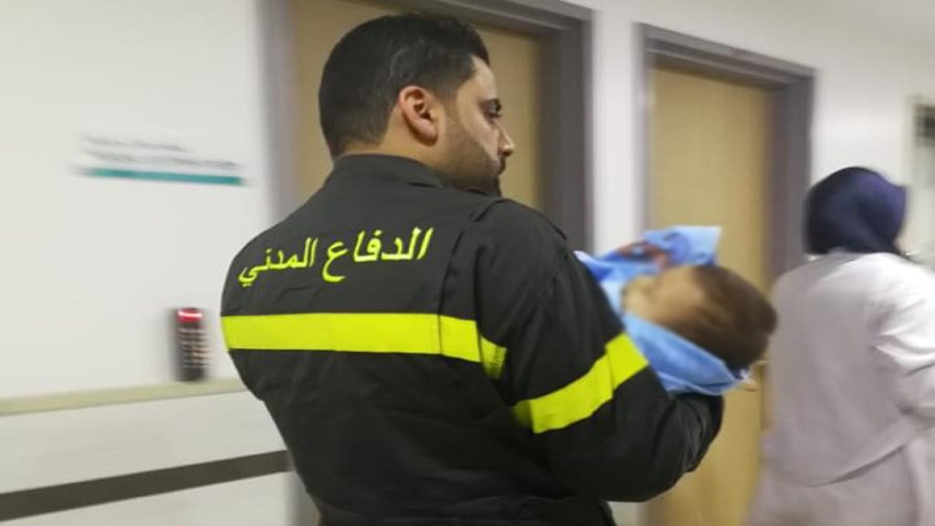 الدفاع المدني: نقل رضيع يبلغ من العمر 7 أشهر بحالة صحية حرجة من مستشفى إلى آخر في برج البراجنة