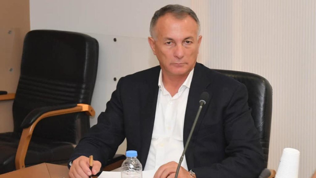 شامل روكز: "الأرقام مخيفة، ننتظر من الحكومة اليوم قبل الغد خطة عملية لمعالجة هذه ​الأزمة​... وإلّا فالانفجار حتمي!​​​​​​"
