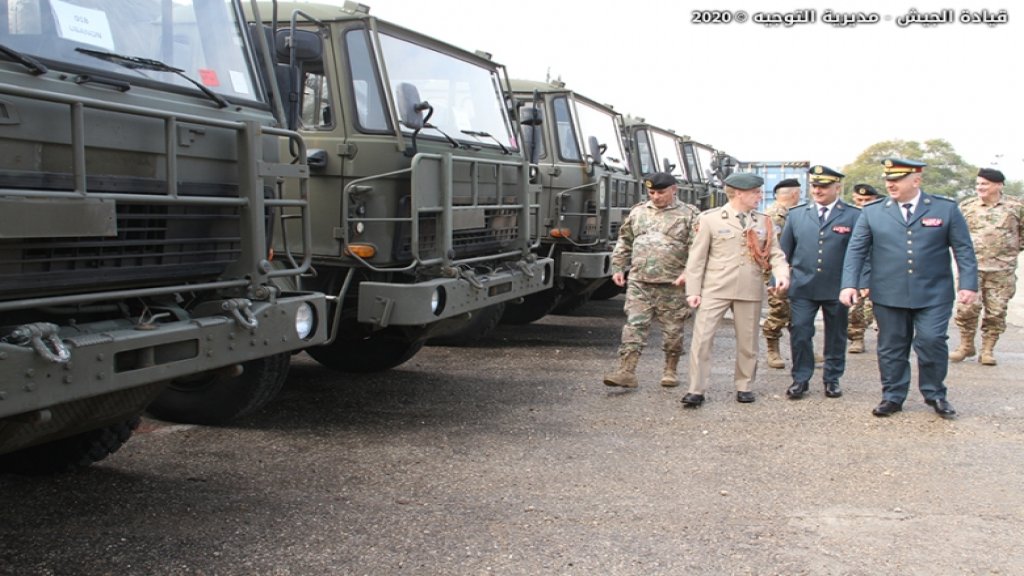 بالصور/ 15 آلية من نوع DAF هبة من هولندا للجيش اللبناني