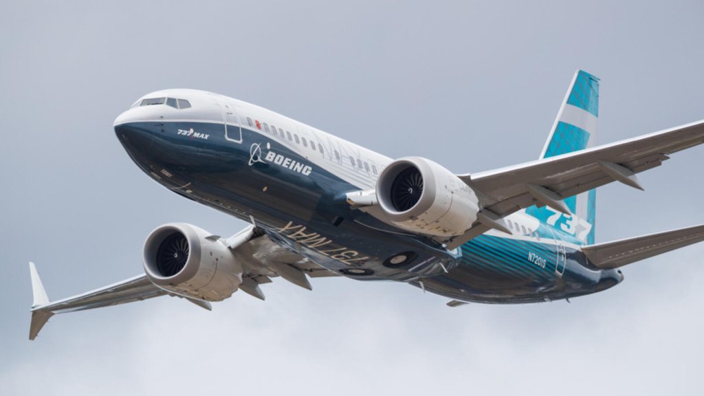 فضيحة جديدة لطائرة بوينغ  "ماكس 737" سيئة السمعة: العثور على كتل ومخلفات نجارة معدنية داخل خزانات الوقود في عدد من الطائرات المعدة للتسليم