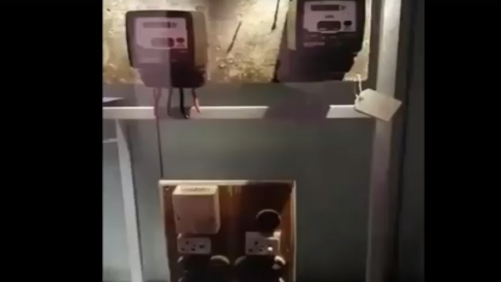 بالفيديو/ &quot;ساعات الكهرباء&quot; من القطع الأثرية في متحف في قطر...وفي لبنان لا غنى عنها رغم الكهرباء &quot;المقطوعة&quot;