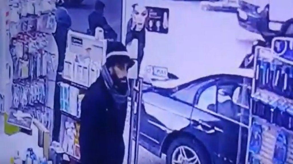 فيديو متداول لعملية سطو مسلح على صيدلية في منطقة الغبيري