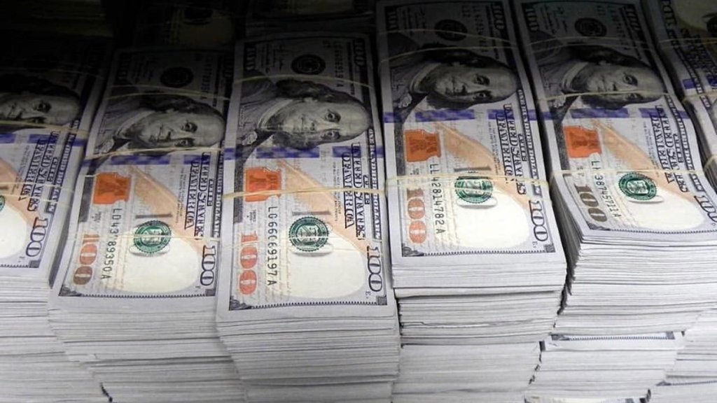 بعد تحديد مصرف لبنان سقفا أعلى لسعر الصرف...توقع باعتماد الدولار بـ 1970 ليرة لبنانية!