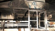 بالصور/  وفاة أحد الأشخاص جراء حريق شب داخل مقهى في منطقة الربوة المتنية حيث كان قد اندلع فجراً!