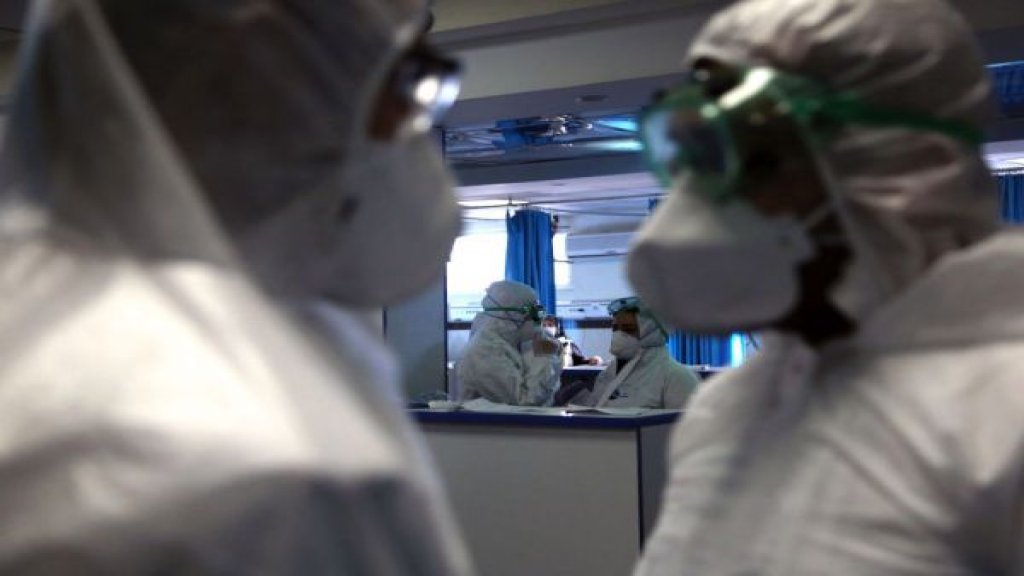 20 طبيباً يشتبه في إصابتهم بكورونا في أحد مستشفيات بيروت بعد احتكاكهم بإحدى الحالات (الأخبار)