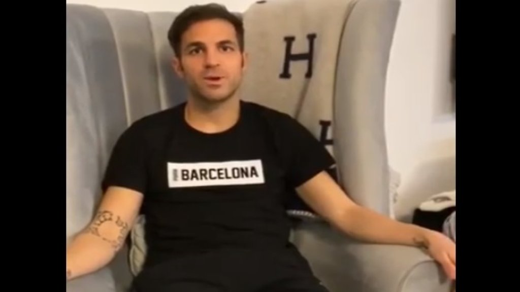  بالفيديو/ لاعب نادي تشلسي الإنكليزي سيسيك فابريغاس يوجه رسالة للبنانيين: "خليكم بالبيت وكلوا شاورما"