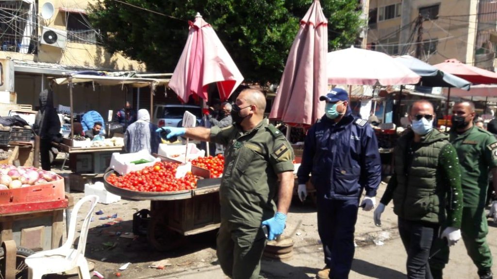 للمرة الأولى منذ سنوات... فوج حرس بيروت أخلى الجزء التابع لبلدية بيروت من سوق صبرا وأقفله بشكل كامل لغاية 29 الحالي