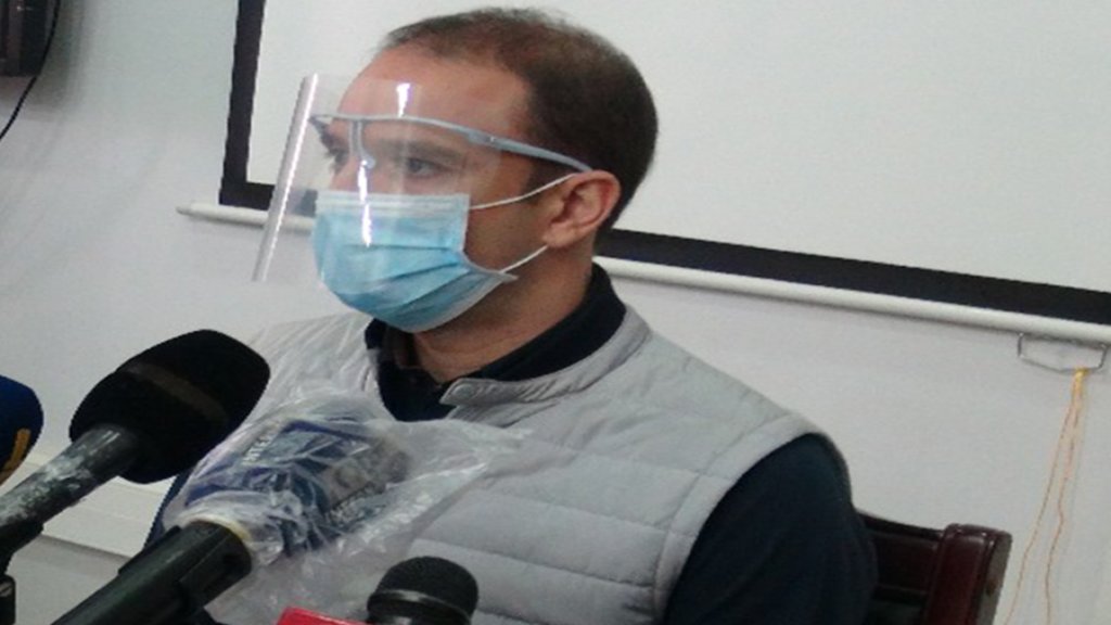 "اذا لم تعد تحتاج للدواء هناك من يحتاج اليه"...محافظ بعلبك الهرمل يطلق مبادرة تأمين الدواء لمن تعذر عليه شرائه!