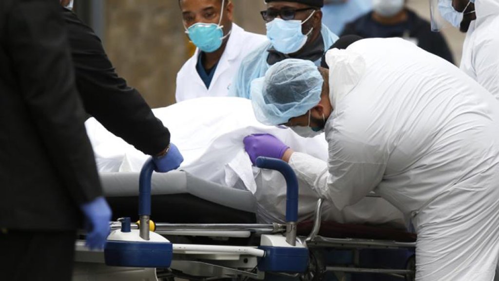 عدد الوفيات بفيروس كورونا المستجد يتخطى عتبة الأربعة آلاف في الولايات المتحدة