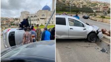 بالصور/ حادث اصطدام سيارة يقودها عسكري في الجيش بالفاصل الإسمنتي في بنت جبيل - حي البركة 
