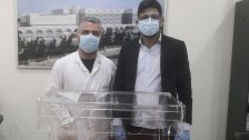 بالصورة/ المهندس اللبناني الشاب وائل خليل صمم ونفذ &laquo;aerosol box&raquo; لحماية الطاقم الطبي عند التعامل مع مصابي كورورنا...مستشفى الحريري استلمته ويخضع للإختبار