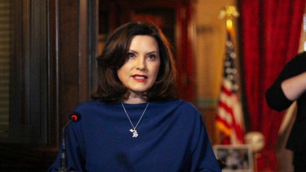 حاكمة ولاية ميشيغان تمدد حالة الطوارئ حتى 30 نيسان وتسمح بالتجول عند حالات الضرورة القصوى 