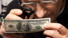 سعر صرف الدولار للتحاويل النقدية الواردة من خارج لبنان بلغ اليوم: 3,200 ليرة لبنانية
