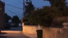 بالفيديو/  اشتباكات في حي الشراونة اثر اشكال فردي والجيش يلاحق مطلقي النار