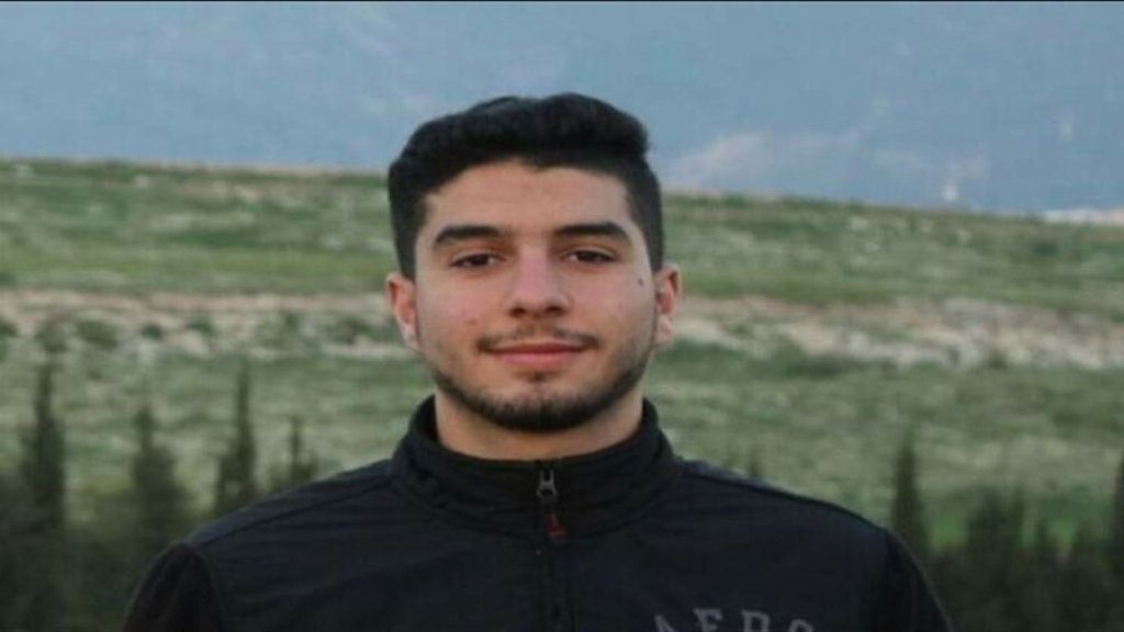 الشاب أحمد مكي ابن العشرين ربيعاً  سقط عن أحد المباني في حبوش صباحاً وفارق الحياة!