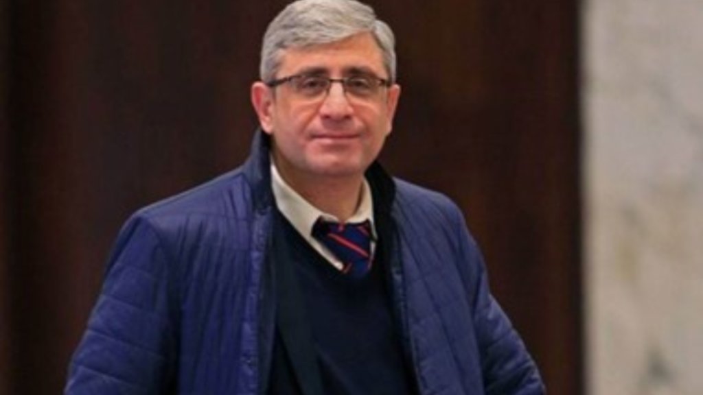 المجذوب معايدا بعيد الفطر: "كل عام والتربية بخير"