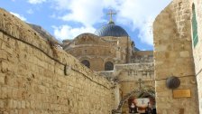 كنيسة القيامة في القدس تعيد فتح أبوابها غدا الأحد بعد إغلاقها لشهرين بسبب تفشي فيروس كورونا 