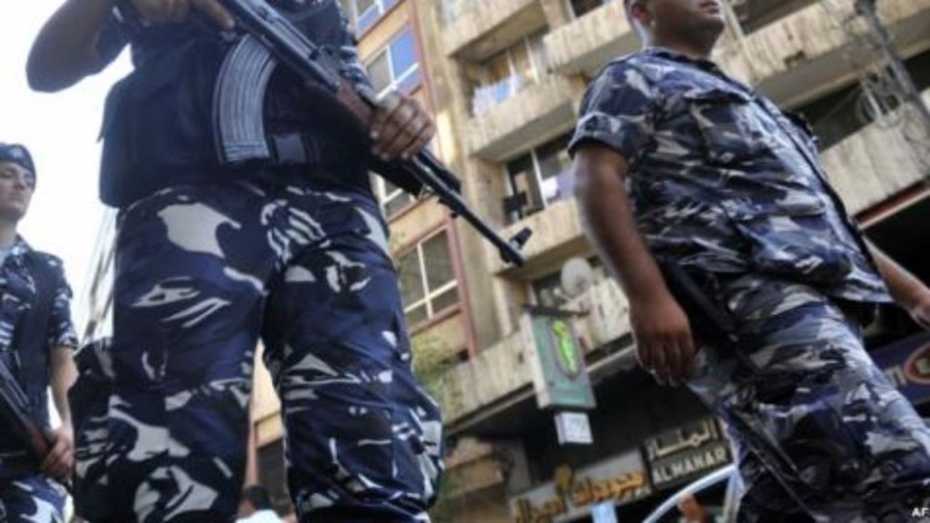 اشكال في طريق الجديدة بالسكاكين والسواطير بين مجموعة من الشبان