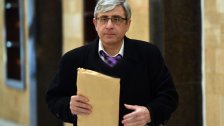 ​وزير التربية: الجامعات لديها الحق بإجراء الامتحانات حضوريا أم عن بُعد وكل جامعة تحدد الطريقة التي تراها مناسبة