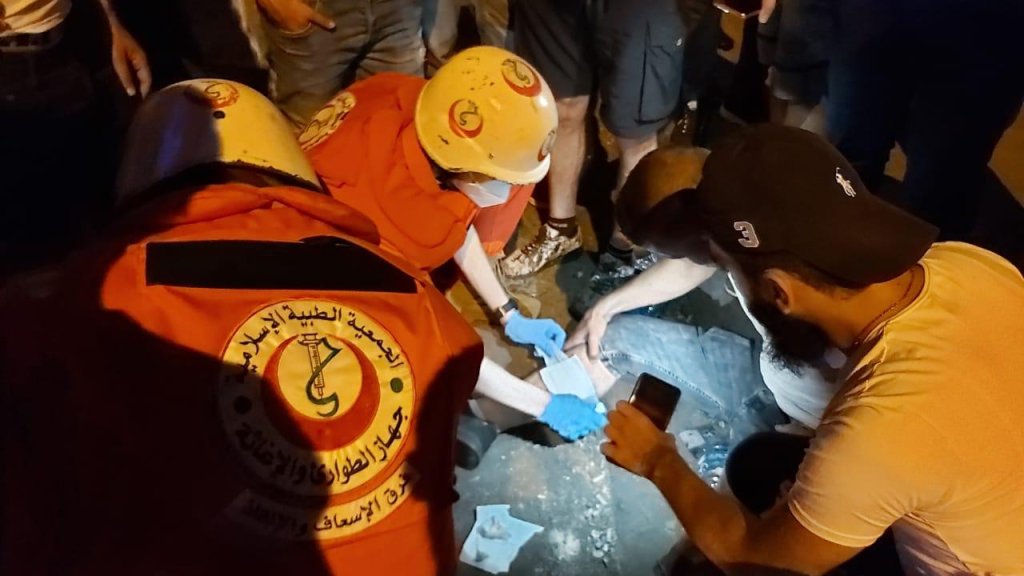 جهاز الطوارئ والاغاثة:  إصابة 89 شخصاً بينهم 20 عسكرياً بحالات اختناق وجروح ورضوض عديدة في اشتباكات طرابلس أمس