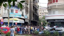 بالفيديو/ مشهد الزحمة وطوابير المواطنين أمام محلات الصيرفة مستمر في مختلف المناطق