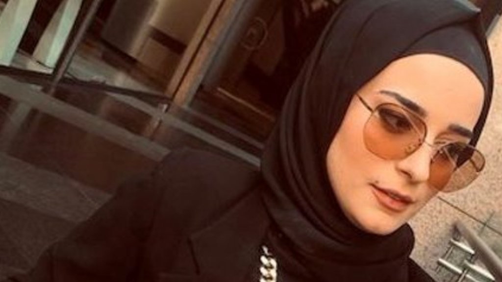 جريدة الاخبار: كندة الخطيب... مشتبه فيها (لا مُدانة) بالتخابر مع إسرائيليين.. ومصدر امني يكشف: &laquo;قدّمت معلومات للإسرائيليين&raquo; وقدمت بلاغين لدى قوى الأمن في 2019 تُفيد فيهما أنّ شخصاً إسرائيلياً تواصل معها