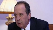 جميل السيد: سابقاً كان يحصل تحليق عابر،اليوم إستعراض قوة وإستخفاف....زعيم ١٤ آذار نشر أمس صورة نسبها زوراً لصهاريج تهريب محروقات هل سمعوا هدير  الطائرات أم أن آذان الذُلّ طرشاء؟!
