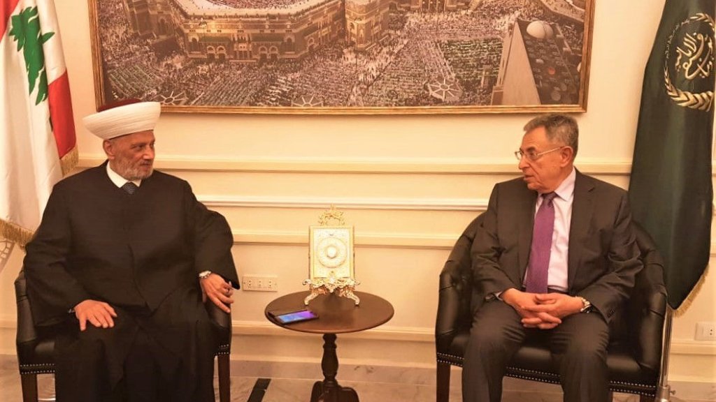 خلوة بين دريان والسنيورة قبيل انعقاد جلسة المجلس الشرعي الأعلى