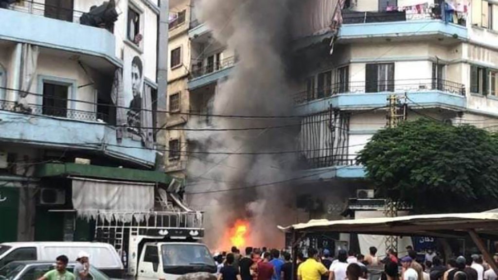 بالصورة/ ألقى قنبلة يدوية على سيارة في باب التبانة فأحرقها والجيش يلاحق الفاعل