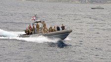 الجيش: توقيف 15 شخصاً بينهم نساء وأطفال لمحاولتهم مغادرة لبنان إلى قبرص عبر البحر بطريقة غير شرعية