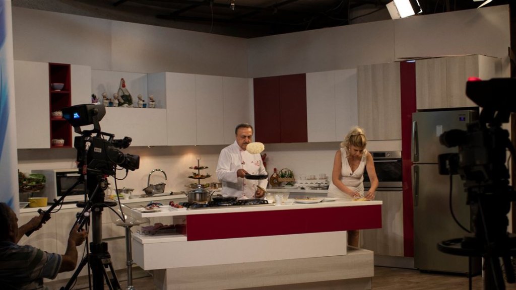 الـ"نيويورك تايمز" تعلّق على برنامج الشيف أنطوان في ظل الأزمة الإقتصادية في لبنان.. اللحم خارج قائمة اطباقه!