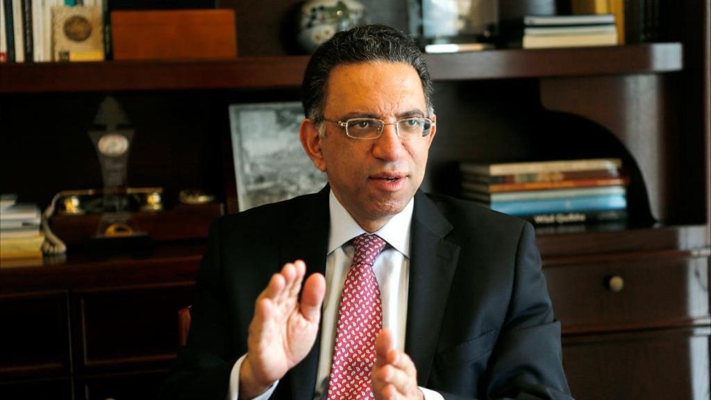 وزير البيئة دميانوس قطار قدم استقالته الخطية الى رئيس الحكومة وعلّق: "رفاق ولادي ماتوا ...ما بقدر استمر بتحمل هالمسؤولية"