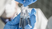 الشركة المنتجة للقاح الصيني ضد كورونا تعلن أن موعد طرح اللقاح في السوق سيكون في نهاية كانون الأول