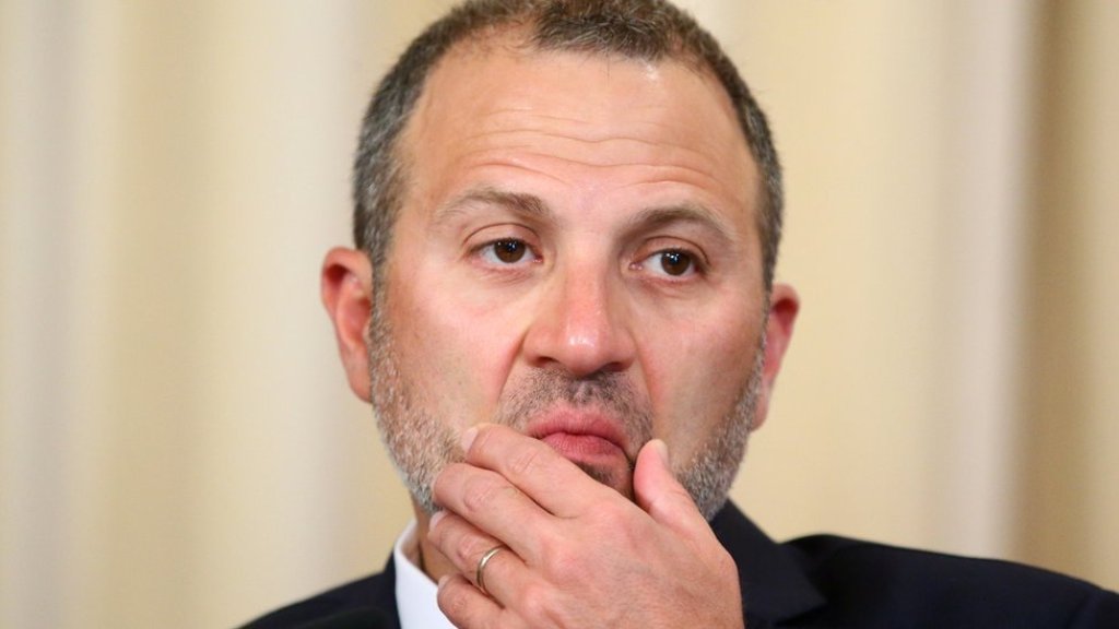 الوكيل القانوني لباسيل يردّ على اتهام الأخير بـ "إدخال الأمونيوم الى لبنان":  محاولة للتغطية على المسؤولين الحقيقيين عن هذه الكارثة