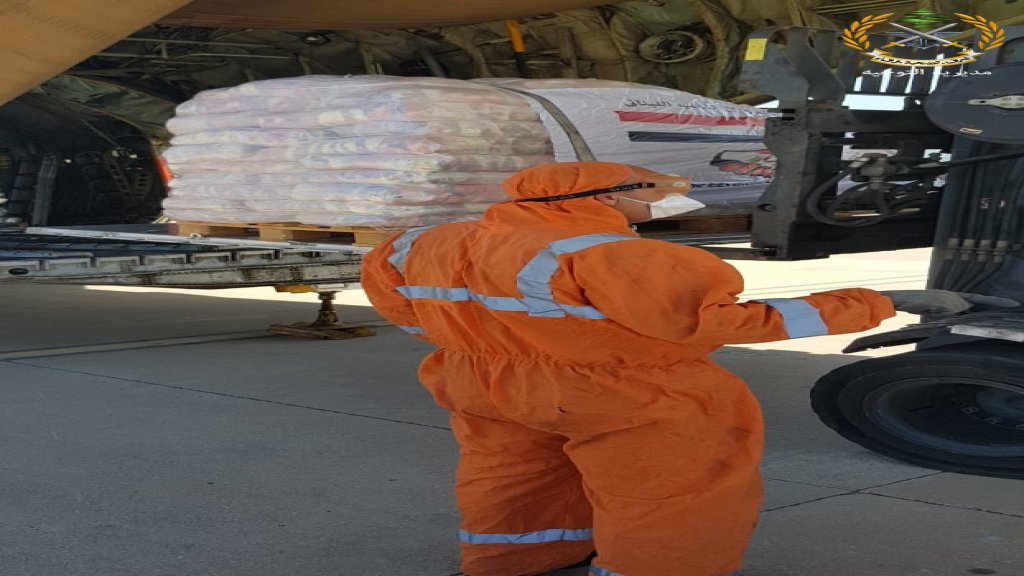 الجيش: وصول طائرتين مصريتين وعلى متنهما مساعدات غذائية