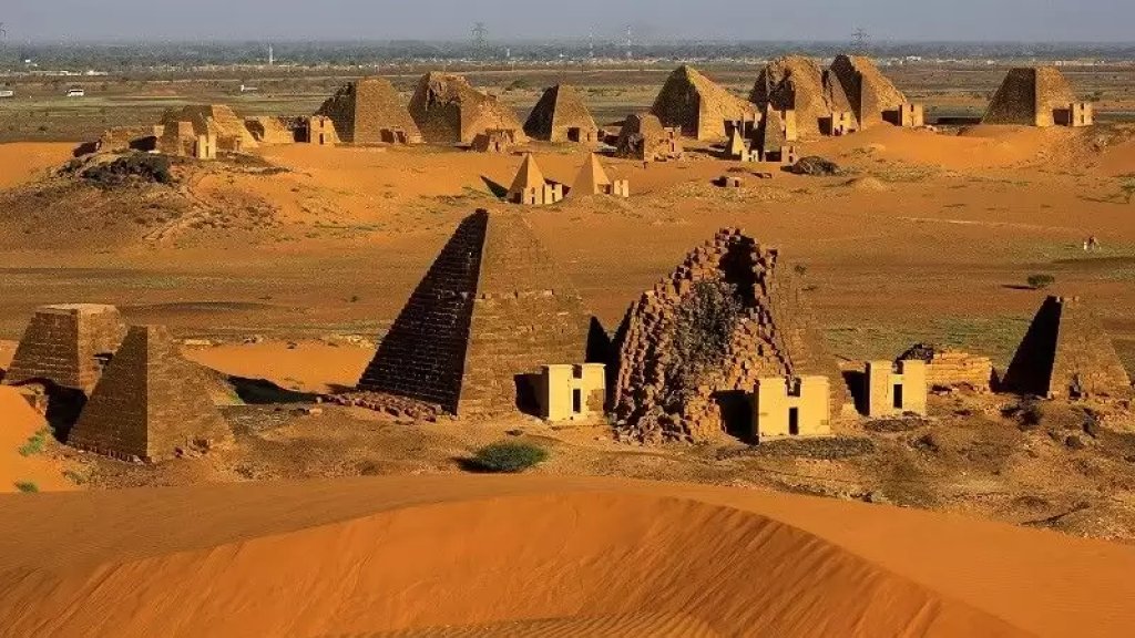إنقاذ مدينة مروي التاريخية الأثرية من خطر الزوال في السودان بعدما هددتها الفيضانات