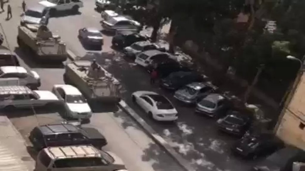 بالفيديو/ الجيش يطوّق إشكال بين عائلتين في محلة صبرا وأوقف ثلاثة من مطلقي النار