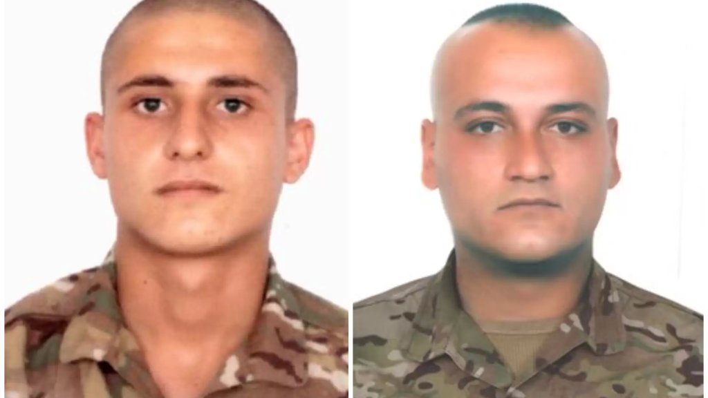 قيادة الجيش تنعى العسكريَين اللذين استشهدا بعد إقدام عناصر إرهابية على إطلاق النار على أحد مراكز الجيش في محلة عرمان- المنية وهما: العريف محمد خالد النشار، والعريف المجند أحمد خالد صقر