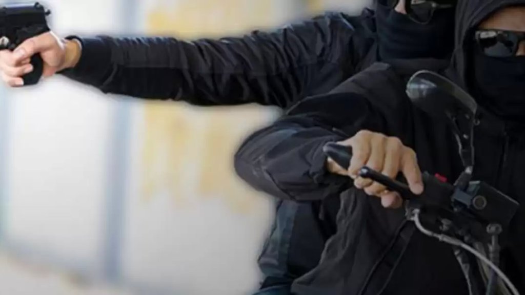الوكالة الوطنية: شاب في حالة حرجة بعد إطلاق النار من قبل مسلحين مجهولين ملثمين في بلدة القصر الحدودية