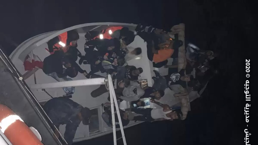 الجيش: إحباط عملية تهريب 37 شخصاً عبر البحر.. بينهم 7 أطفال و3 نساء 