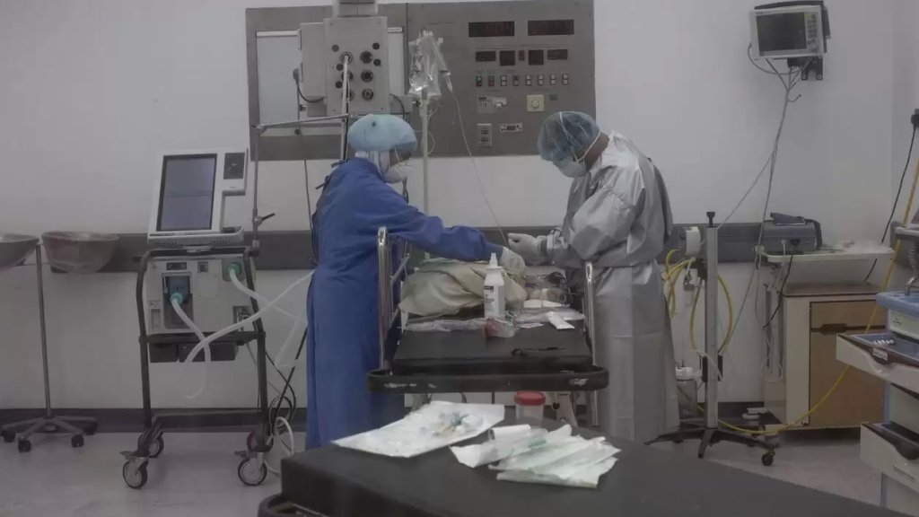 بالصور/ لبنان في عين عاصفة كورونا... تسجيل 1002 إصابة جديدة رفعت العدد التراكمي الى 44482 حالة!