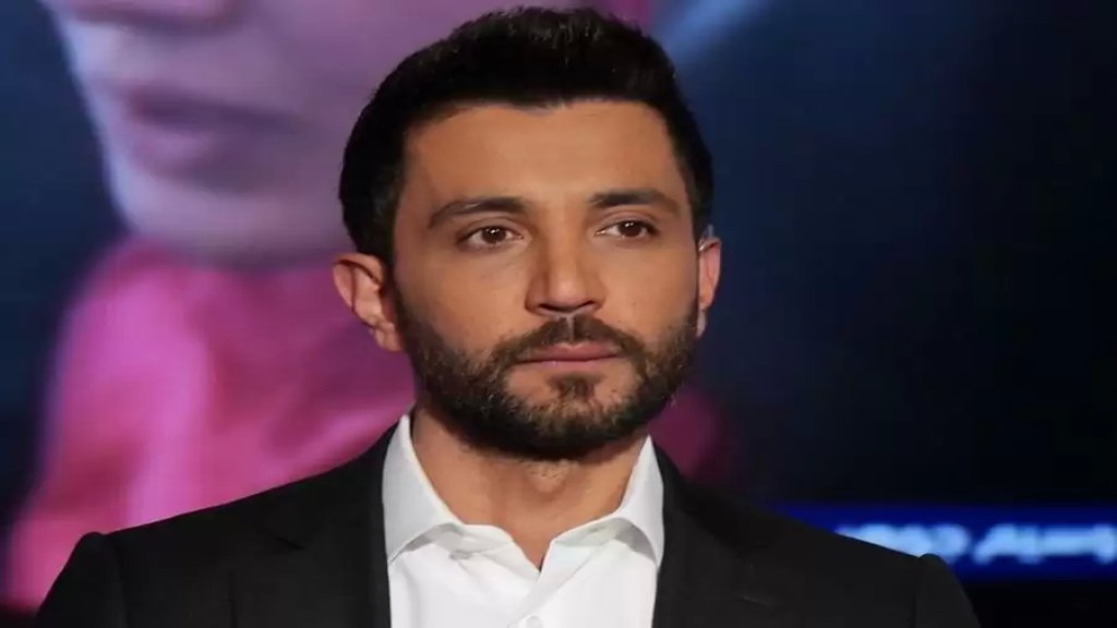 &quot;الناس عبواب الصيدليات عم تشحد دوا&quot;...الإعلامي جو معلوف يكشف: مخزون لـ3 أشهر موجود من كل أنواع الأدوية...الدواء موجود بالمستودعات والاثنين ستتم محاسبة من لا يسلم للصيدليات